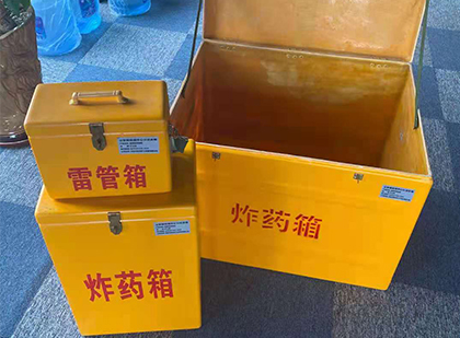 大厂玻璃雷管箱生产标准全解析：安全、性能与合规的基石